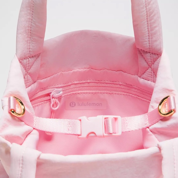 lululemon athletica On My Level Small Tote Bag 5L NEW - Picture 3 of 3